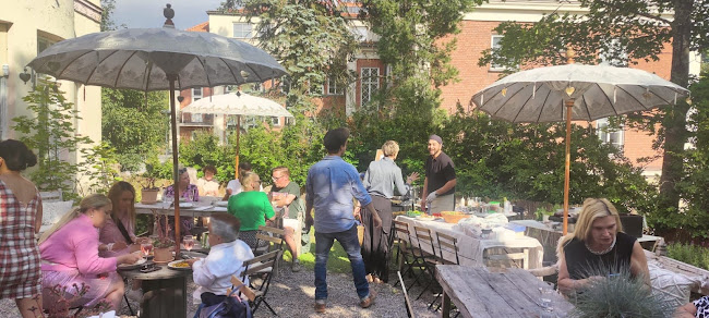 Bypias kartanossa, Lapinniemenranta 4, 33180 Tampere