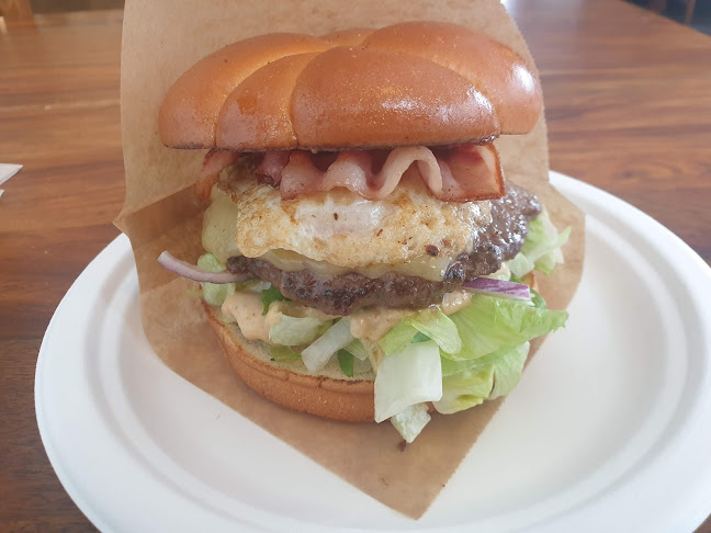 Opinii despre Hiidenveden Grilli & BBQ în Koisjärvi - Ravintola-ala