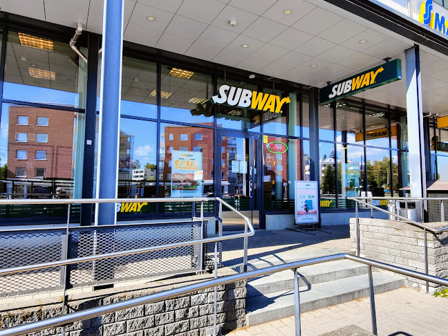Subway Maunula
