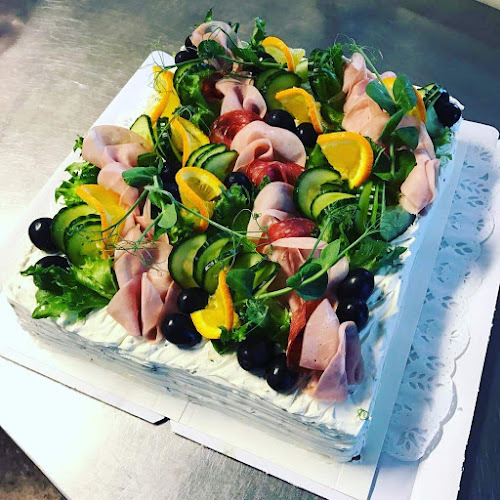 Comentarii opinii despre Juhlapalvelu Saras