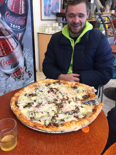 Opinii despre Ylästön Pizza & Kebab & Grilli în Vantaa - Ravintola-ala