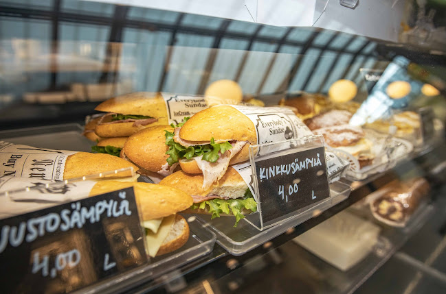 Opinii despre Leipomo-kahvila BunBum - Mikkelin kauppahalli în Mikkeli - Ravintola-ala