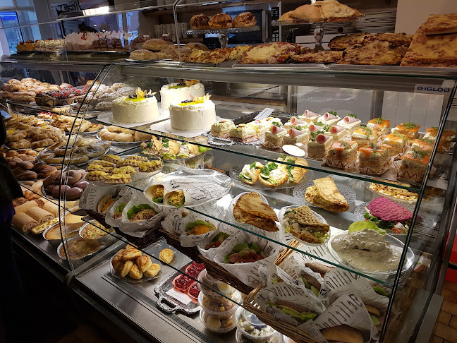 Pikku-Paussi Kahvila-Konditoria