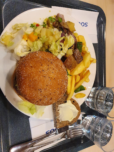 Pysäköintialue, Tietotie 9, 01530 Vantaa