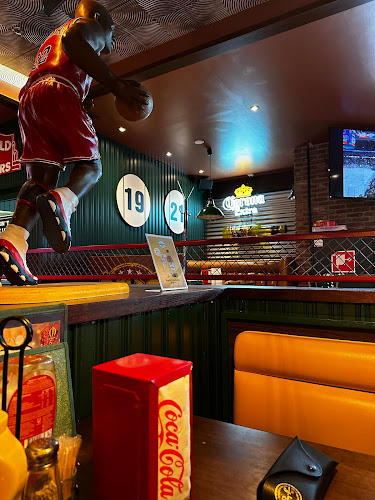 Torikatu 21-23, 90100 Oulu