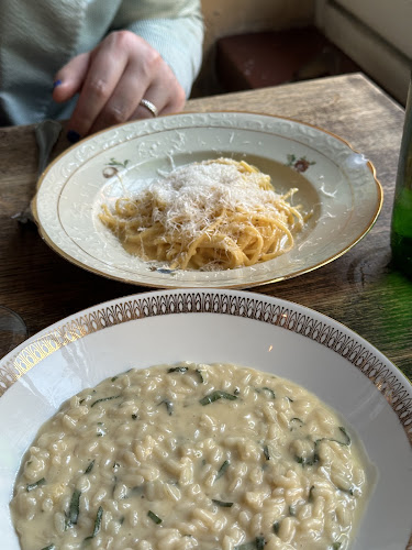 Opinii despre BasBas - Baskeri & Basso în Helsinki - Ravintola-ala