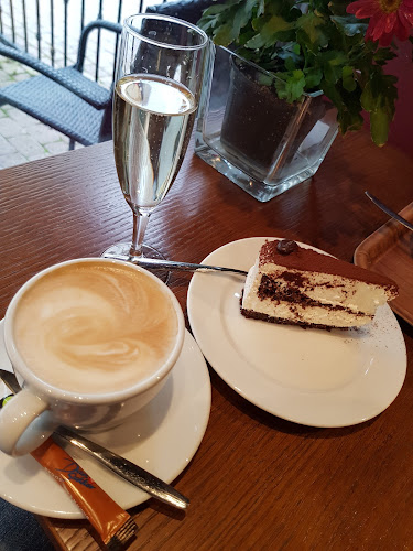 https://www.petrascafe.fi/