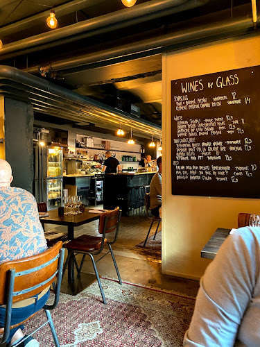 Tehtaankatu 27-29 (sisäpiha), 00150 Helsinki