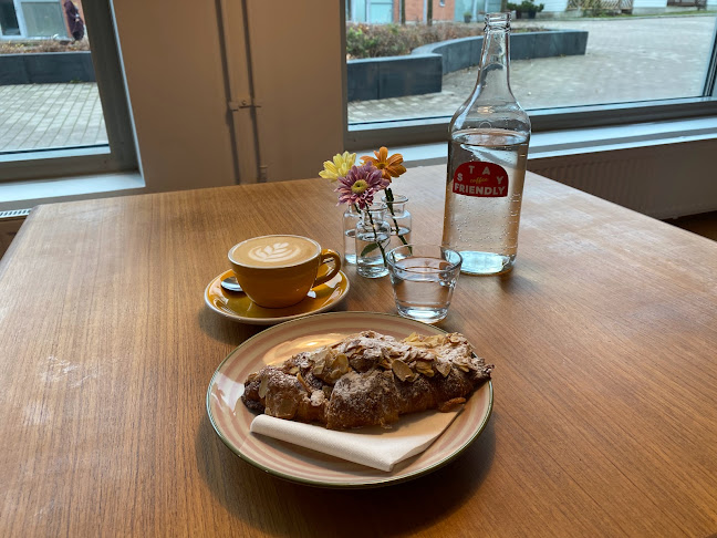 Comentarii opinii despre Stay Friendly Coffee