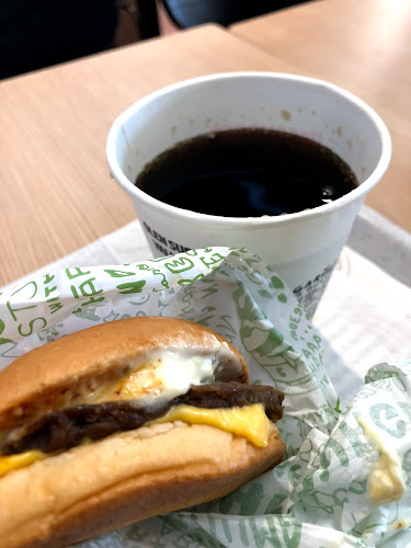 Opinii despre Hesburger Helsinki Vuosaari Columbus în Helsinki - Ravintola-ala