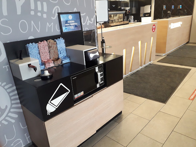 Comentarii opinii despre Hesburger Helsinki Ruoholahti Metrotori