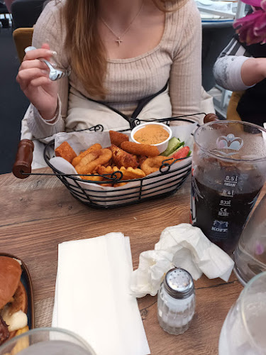 Sotkanrannan Cafe & Bar - Hämeenlinna