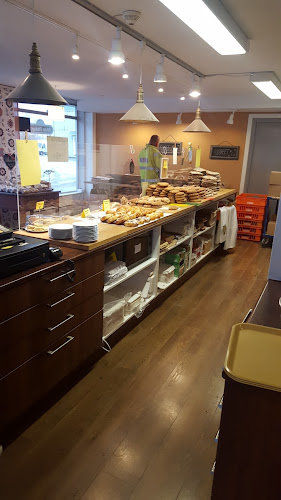 Comentarii opinii despre Ullan Pakari