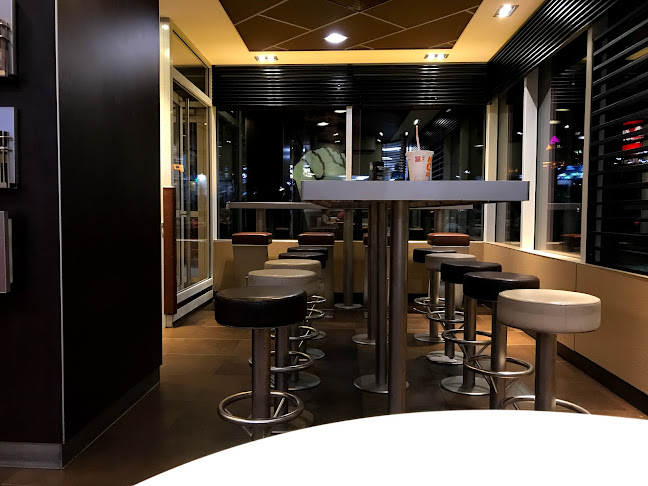 Comentarii opinii despre McDonald's Tampere Jäähovi