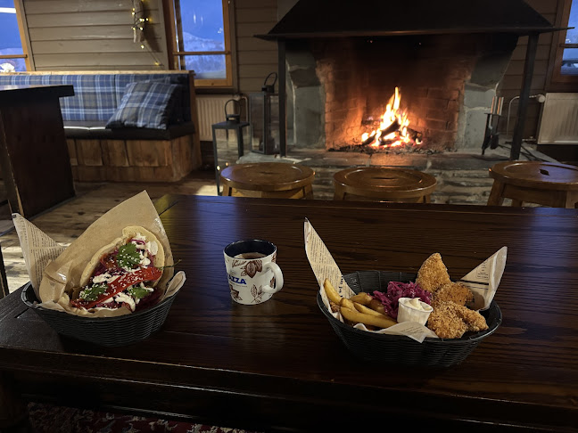 Opinii despre Y1 Ravintolamaailma în Äkäslompolo - Ravintola-ala