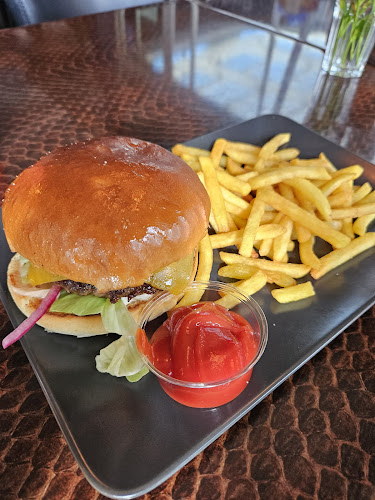 Rantaterassi Baarpuuri - Ravintola-ala