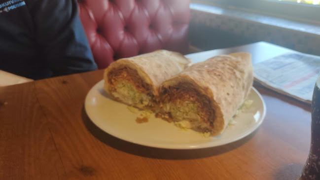 Opinii despre Kankaanpään Ege Kebab & Pizzeria în Kankaanpää - Ravintola-ala