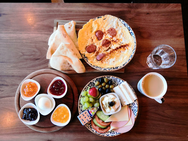 Randa Café