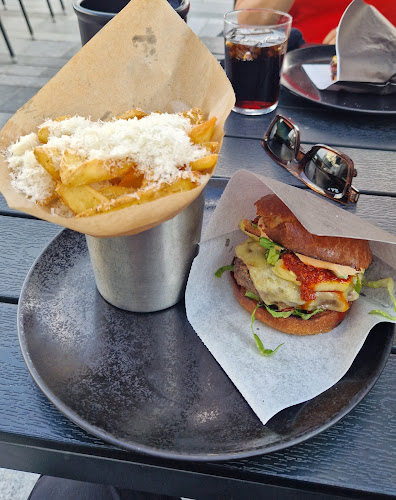 Burgers & Wine - Ravintola-ala