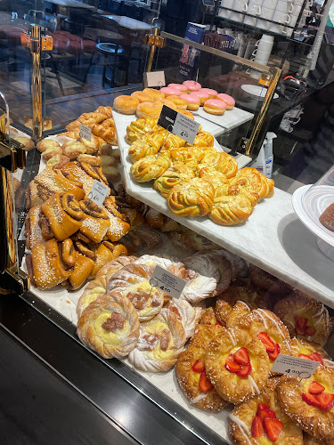 https://www.fazer.fi/fazer-cafe/kahvilat/karl-fazer-cafe/