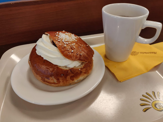 Opinii despre Naantalin Aurinkoinen Raisiontori în Raisio - Ravintola-ala