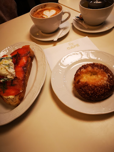 Comments and reviews of Fazer Café Kluuvikatu 3