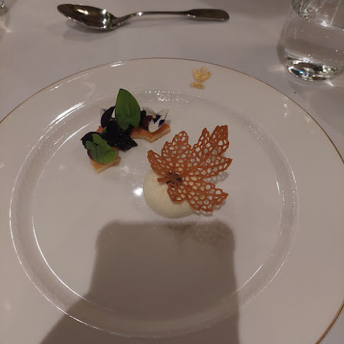 Comentarii opinii despre Brasserie Kämp