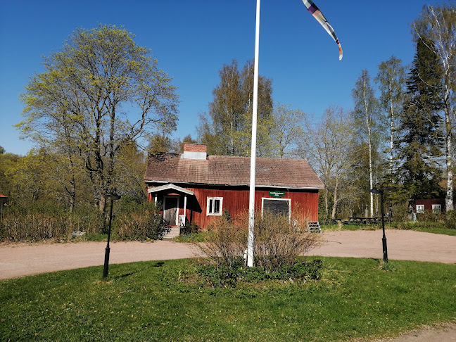 Comments and reviews of Matildankartano, juurileipomo ja leipomoravintola