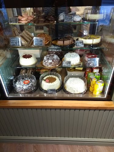 Comentarii opinii despre Myymälä & kahvila Makutuote