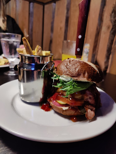 Wanha Mestari - Ravintola-ala