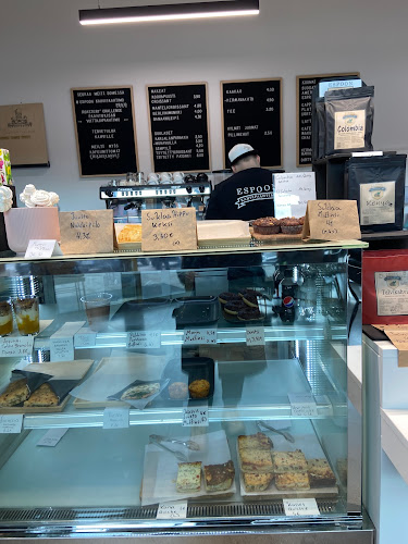 Comentarii opinii despre Espoon kahvipaahtimon Tapiolan kahvila