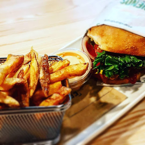 Piispansilta 11, 02230 Espoo