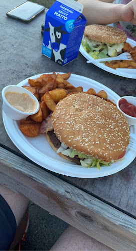 Comentarii opinii despre Hakametsän Katukeittiö