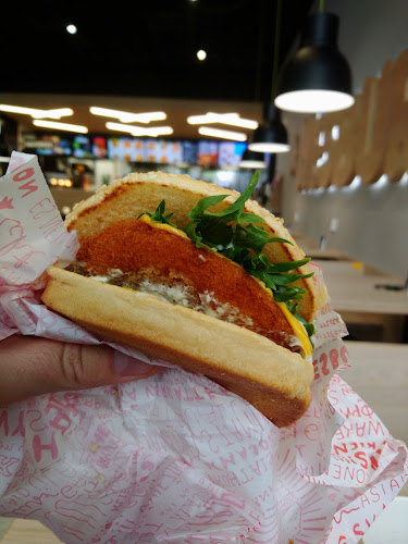 Opinii despre Hesburger Helsinki Ruoholahti Metrotori în Helsinki - Ravintola-ala