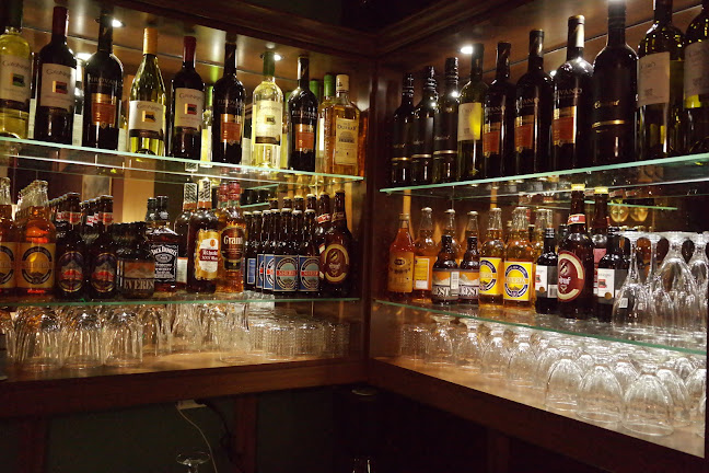 Royal Mustang - Ravintola-ala