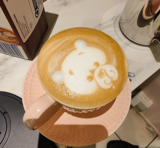 Rebelle - Café Bakery Bistro