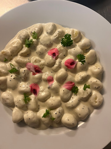 Ukkohauentie 11, 02170 Espoo