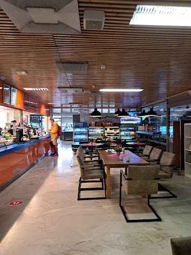 Comentarii opinii despre Vintage Sport Cafe / Hotelli Tikkurila