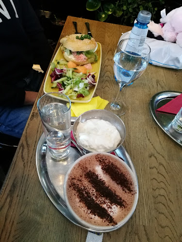 Comentarii opinii despre Café Cabriole