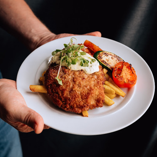 Opinii despre Juustoportti Mäntsälä în Mäntsälä - Ravintola-ala