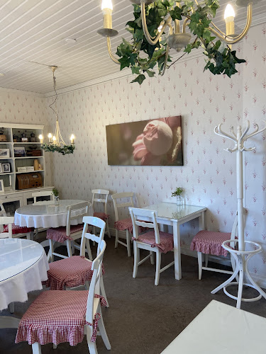 Opinii despre Kauppaneuvoksen kahvila în Joensuu - Ravintola-ala