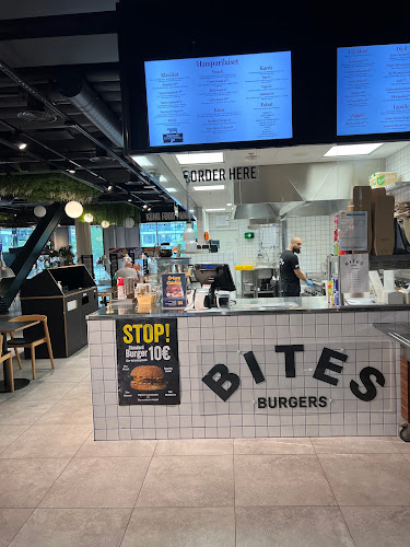 Opinii despre Bites Burgers Lippulaiva în Espoo - Ravintola-ala