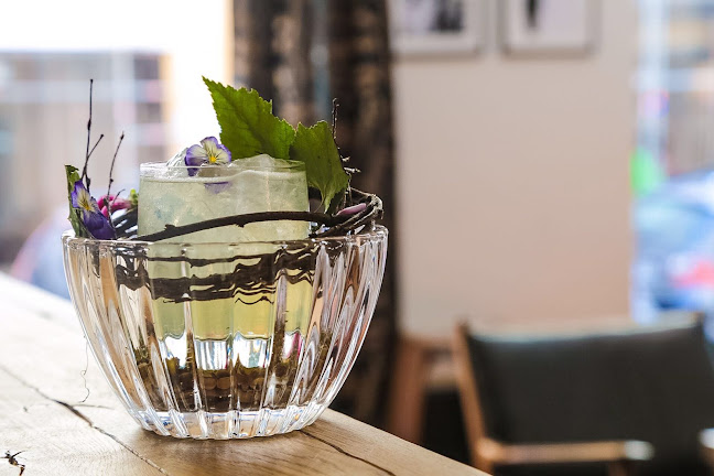 Comentarii opinii despre Lilla e