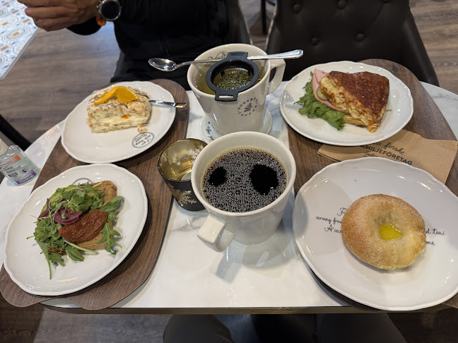 Robert’s coffee Bubbles Corner