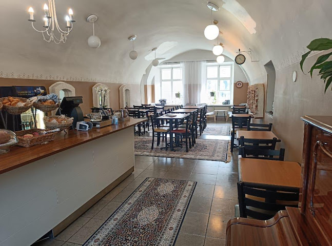 Raatihuoneentori 1, 49400 Hamina