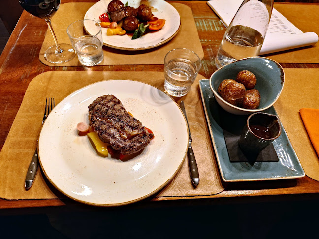 Lönkka Bull & Bottle - Ravintola-ala