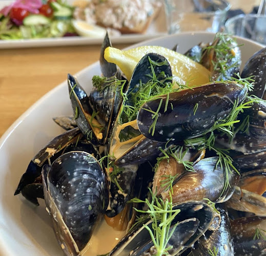 Ravintola Paseo Cafe, Grill & Sauna