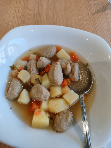 Urheilutie 6, 01370 Vantaa