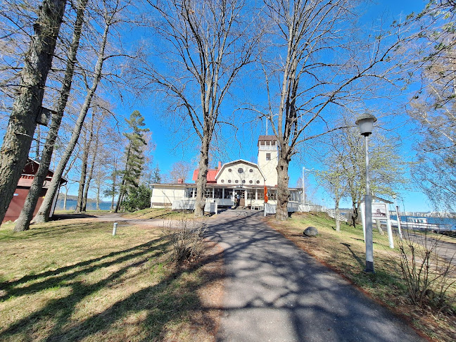 Comentarii opinii despre Bar & Restaurant Kommodori