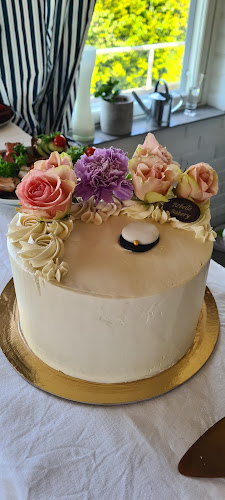 Rebelle - Café Bakery Bistro - Ravintola-ala